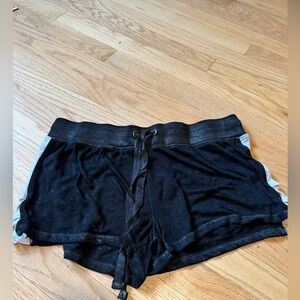 Derek Heart faded black Shorts, size medium